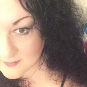 Meet your Posher, Carla